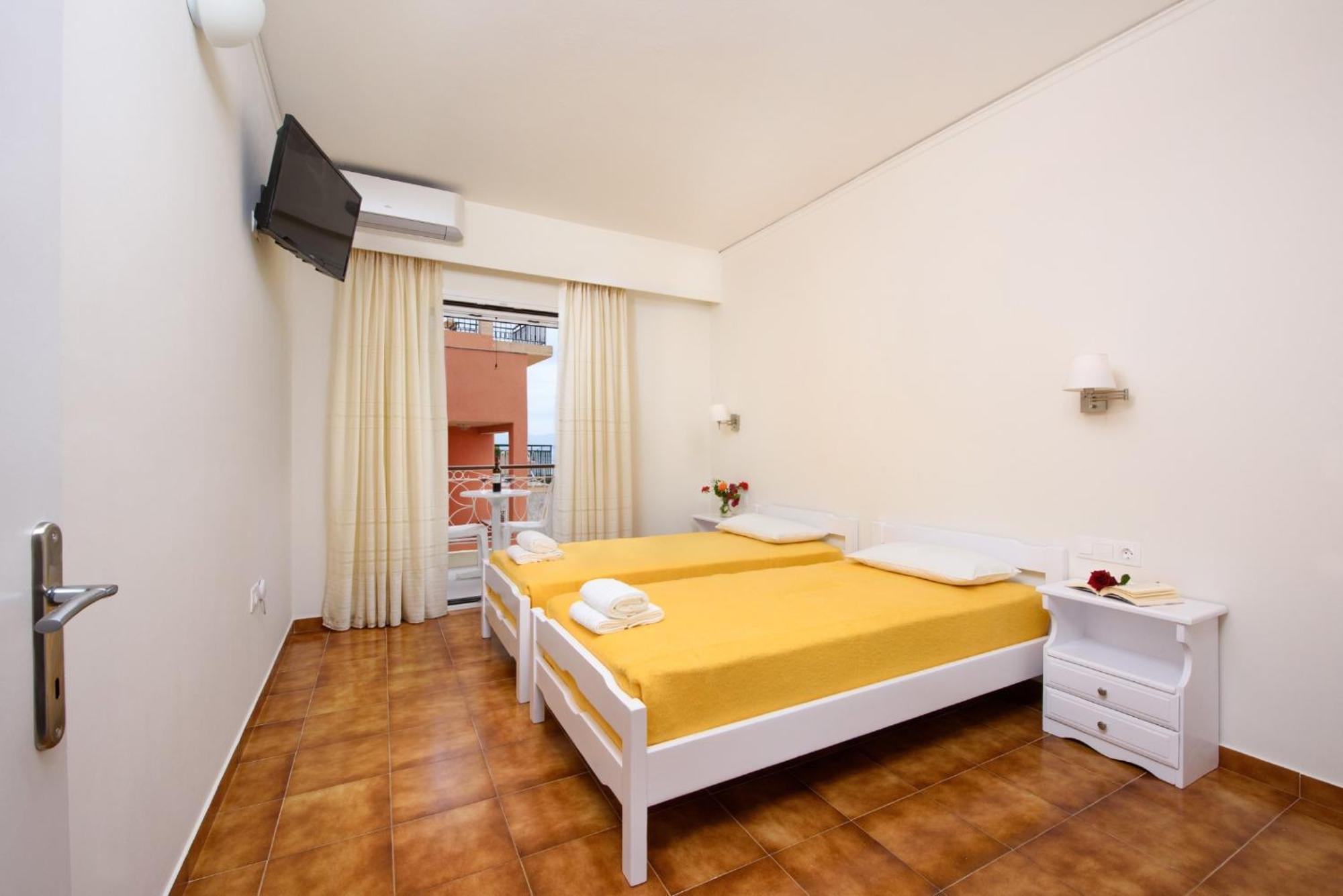 Filoxenia Kirki Apartments 贝尼蔡斯 外观 照片